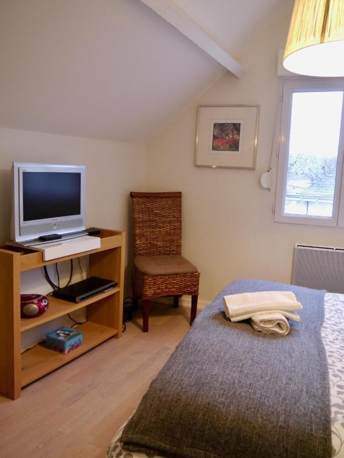 Chambre Et Salon Sur La Loire A Velo Les Ponts-de-Cé Exterior foto